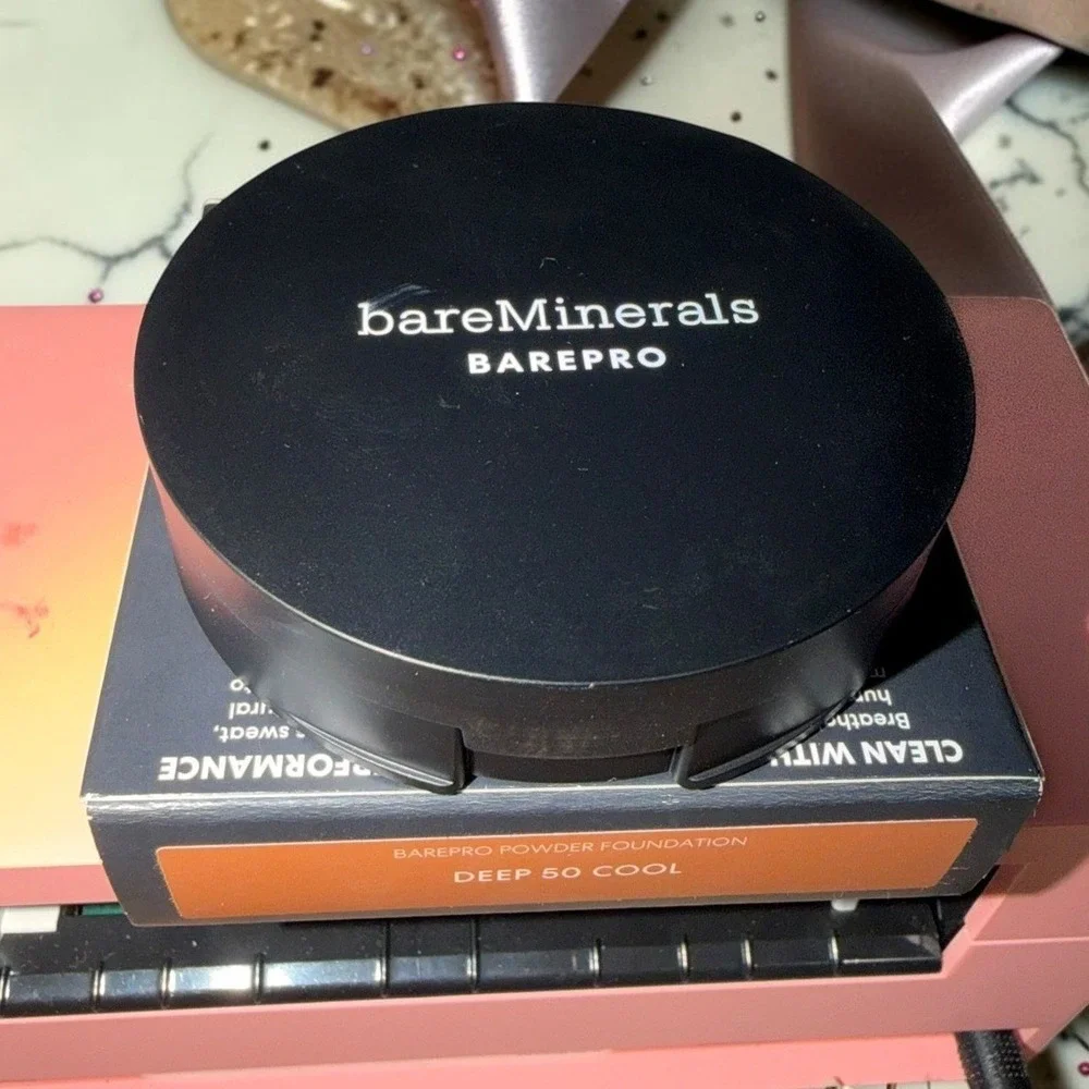 bareMinerals - BAREPRO Performance Wear Powder Foundation -Deep 50 Cool - *NIB*